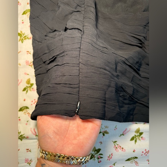 ZARA Asymmetrical Crop Top (XS) - Picture 3 of 4